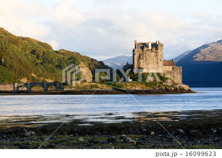 Eilean Donan Castle 16099623