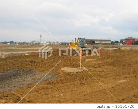 道路盛土状況 道路盛土状況 16101720