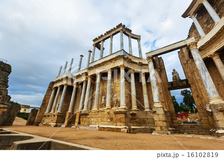Antique Roman Theatre. Merida, Spain 16102819