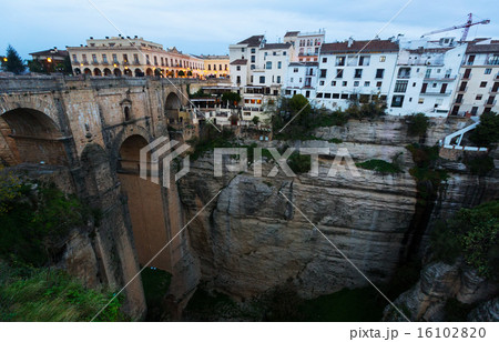 Old bridge in early morning at Ronda. Andalucia 16102820