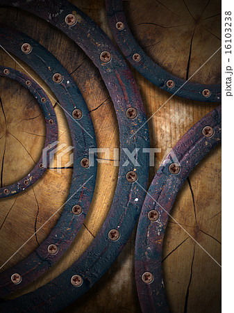Wooden Grunge Background - Circles 16103238
