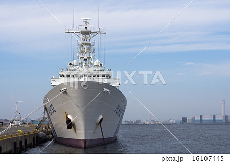 海上保安庁 巡視船 Plh32 あきつしま 正面 の写真素材