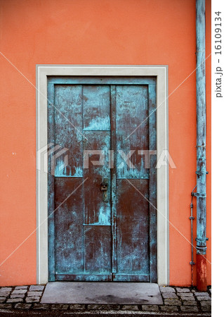 door in fussen germany 16109134