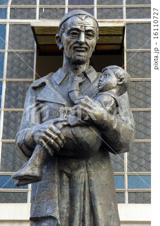 Saint Vincent de Paul 16110727
