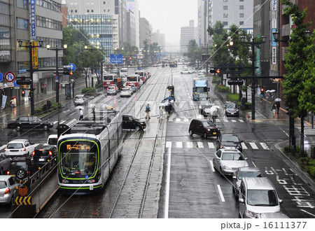 雨の日の広島 16111377