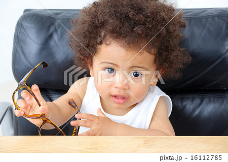 メガネと1歳児 16112785