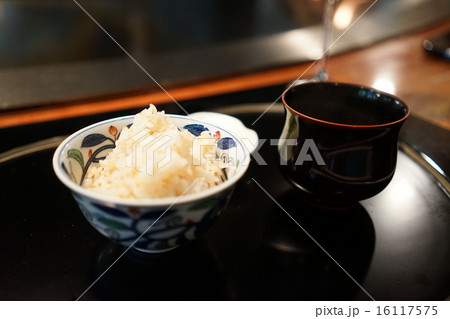 ご飯と味噌汁 ご飯と味噌汁 16117575