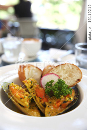 mussel with cream sauce mussel with cream sauce 16119219