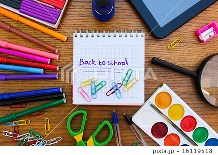 Stationery objects. Office and school supplies   16119518