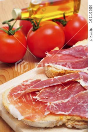 spanish pa amb tomaquet with serrano ham spanish pa amb tomaquet with serrano ham 16119606