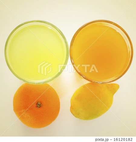 orange juice and lemon juice 16120182