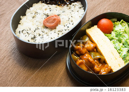 鶏とピーマンのケチャップ炒め弁当 16123383