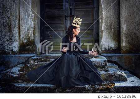 dark queen dark queen 16123896
