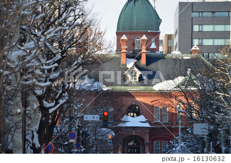 冬の旧北海道庁 16130632
