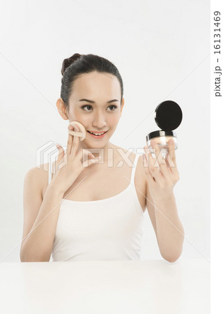 Asian Chinese Beautiful Girl Make up herself Asian Chinese Beautiful Girl Make up herself 16131469