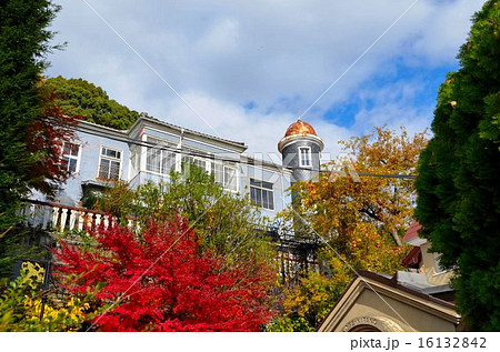 秋の神戸北野異人館の写真素材
