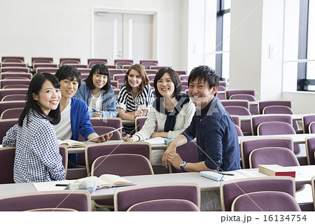 大学生 16134754
