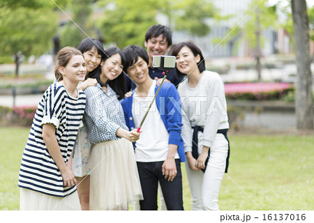 大学生 16137016