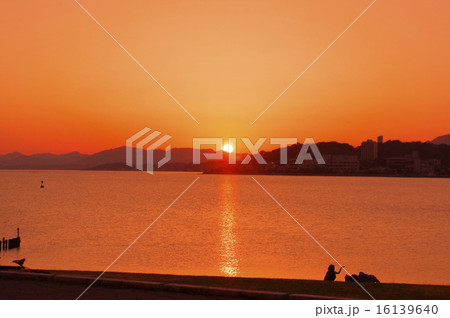 宍道湖の夕日１ 16139640