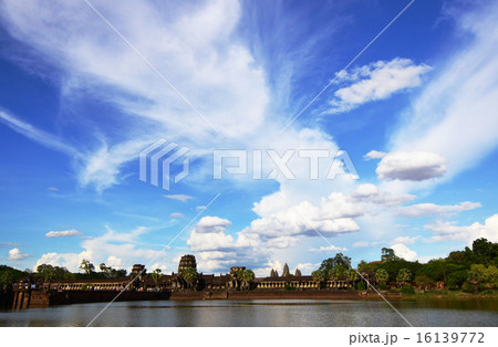 アンコールワットと空 アンコールワットと空 16139772