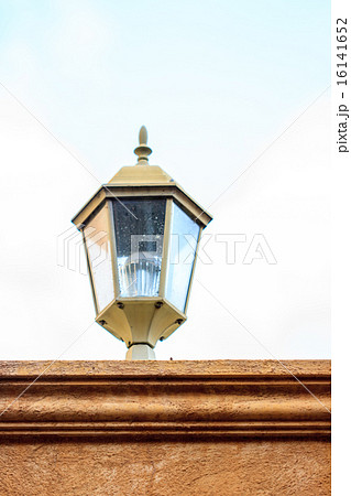 old lamp on the wall 16141652