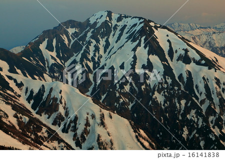 唐松岳から夕暮れの五竜岳 16141838