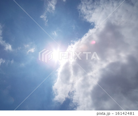 空と雲と太陽と 16142481