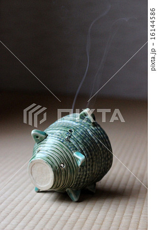 Mosquito coil 蚊取り線香豚ぶた Mosquito coil 蚊取り線香豚ぶた 16144586