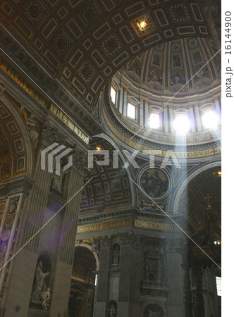 サンピエトロ大聖堂のメインドーム 16144900