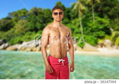 Man on beach 16147564