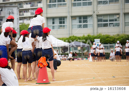 運動会 騎馬戦 の写真素材