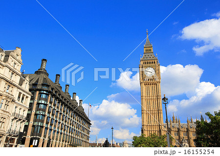Big Ben in London 16155254