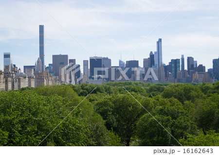 Looking south from the MET Looking south from the MET 16162643