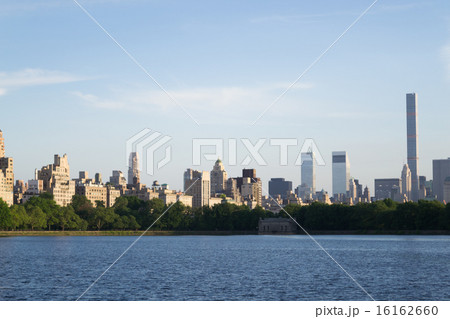 Midtown from the reservoir 16162660