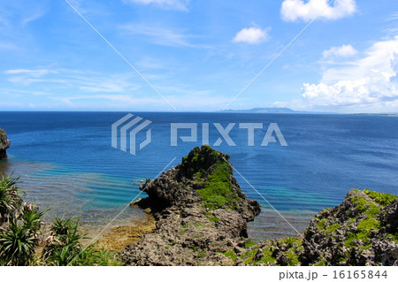 真栄田岬　沖縄 16165844
