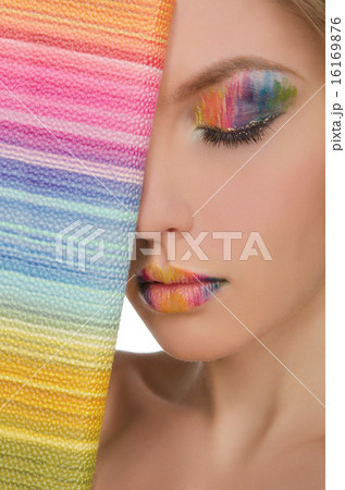 beautiful face with bright face-up and purse 16169876