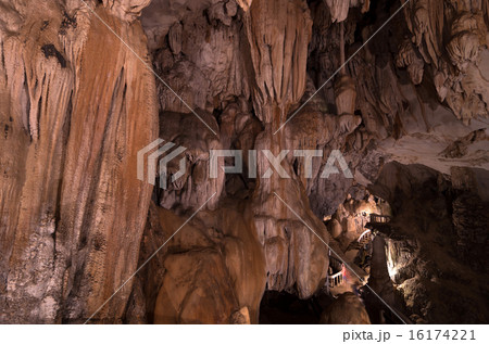 Limestone formations in the Tham Jang or Chang Cave in Vang Vie Limestone formations in the Tham Jang or Chang Cave in Vang Vie 16174221