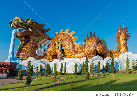 Golden Dragon at Suphanburi, Thailand, Public architecture for t Golden Dragon at Suphanburi, Thailand, Public architecture for t 16175637