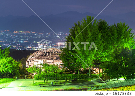 山梨県・新日本三大夜景【笛吹川フルーツ公園から望む夜景】 山梨県・新日本三大夜景【笛吹川フルーツ公園から望む夜景】 16178338