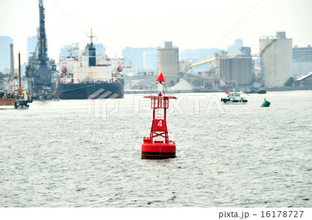 千葉港の灯浮標 16178727