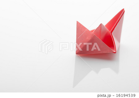 Origami paper ship on white background 16194539