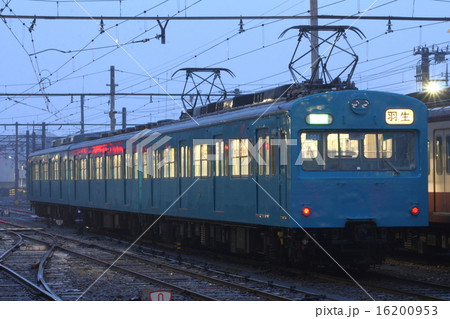 CR］秩父鉄道秩父本線1000系電車（スカイブルー：旧国鉄101系）の写真素材 [16200953] - PIXTA