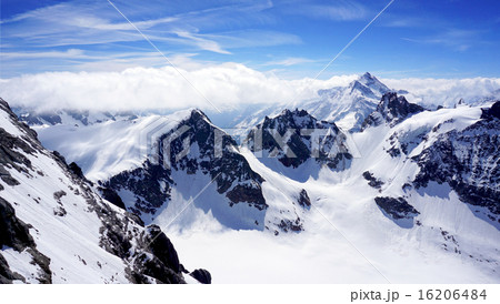 scenery of Valley Titlis snow mountains 16206484