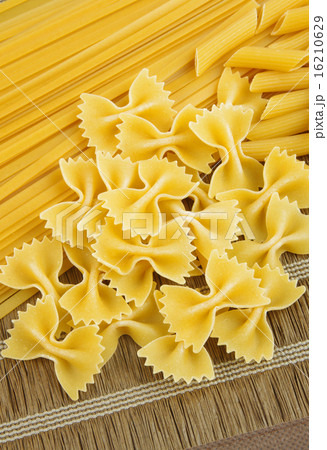 raw pasta raw pasta 16210629