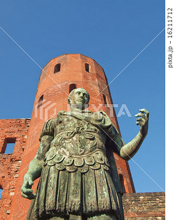Roman statue of Augustus Roman statue of Augustus 16211712