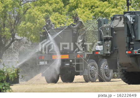 陸上自衛隊 除染車 による除染デモ 16222649