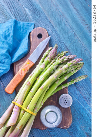 asparagus 16223764