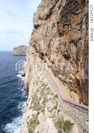 アルゲーロのネプチューンの洞窟への崖 Neptune's Grott in Alghero アルゲーロのネプチューンの洞窟への崖 Neptune's Grott in Alghero 16224527