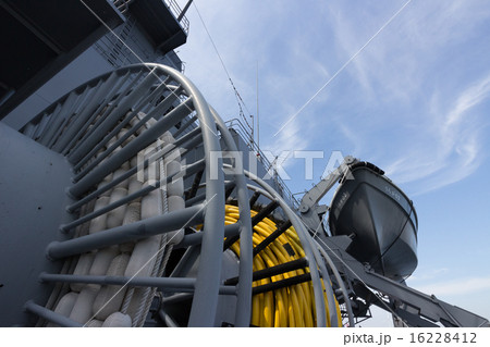 掃海母艦うらがの掃海電線と内火艇 掃海母艦うらがの掃海電線と内火艇 16228412