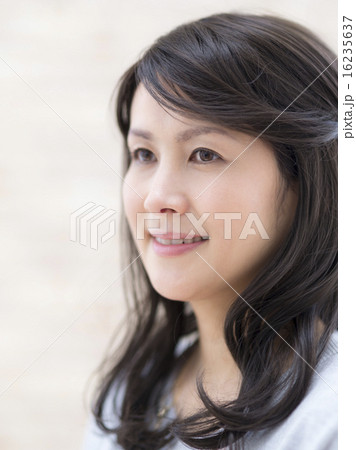 40代の日本人女性 40代の日本人女性 16235637